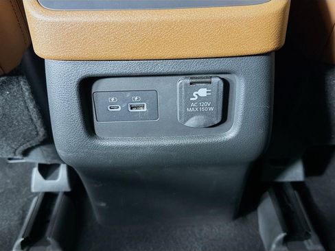 Used 2023 Nissan Pathfinder Platinum image 28