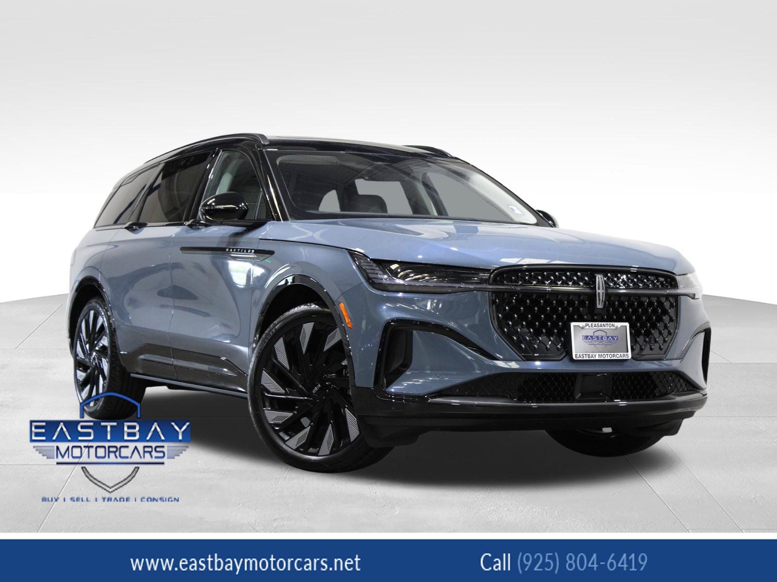 Used 2026 Lincoln Nautilus Reserve AWD/4WD image 1
