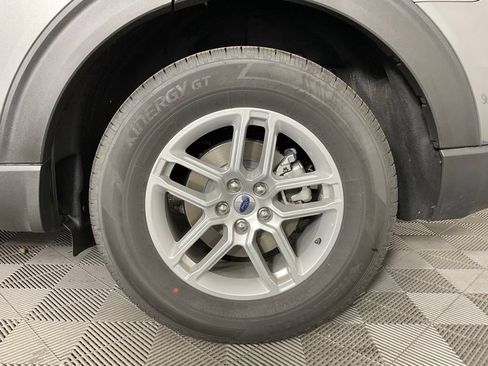 New 2026 Ford Explorer Active w/ Active Comfort Package RWD image 10