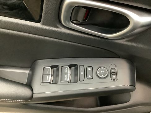 Used 2024 Honda Civic EX-L image 13