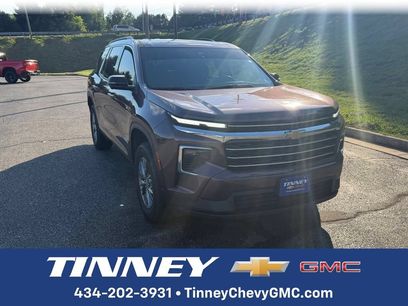 Used 2024 Chevrolet Traverse LT w/ LPO, Floor Liner Package