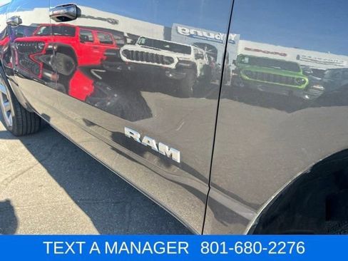 Used 2022 RAM 1500 Big Horn AWD/4WD image 9