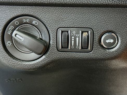 Used 2021 Dodge Charger SXT w/ Leather Interior Group image 16