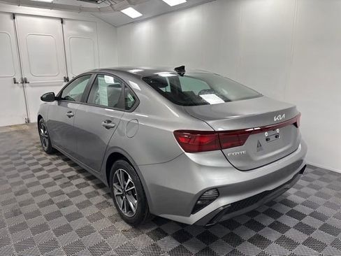 Used 2023 Kia Forte LXS FWD image 4