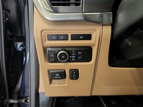 Used 2023 Ford F150 Lariat AWD/4WD image 32