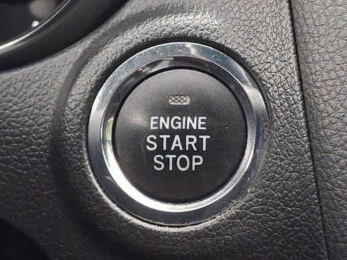 Used 2016 Subaru Outback 3.6R Limited AWD/4WD image 25