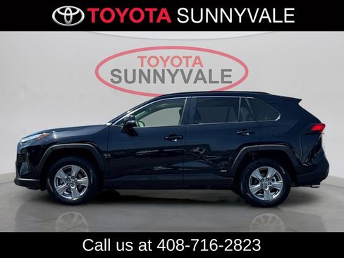 Used 2025 Toyota RAV4 XLE w/ Convenience Package AWD/4WD image 6