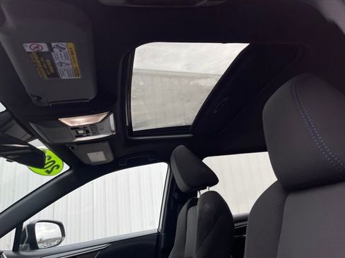 Used 2022 Toyota RAV4 SE image 27