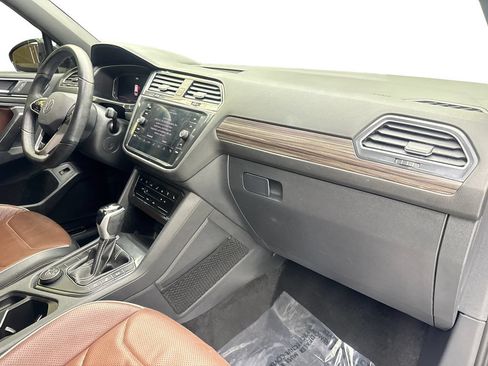Used 2024 Volkswagen Tiguan SEL R-Line AWD/4WD image 51