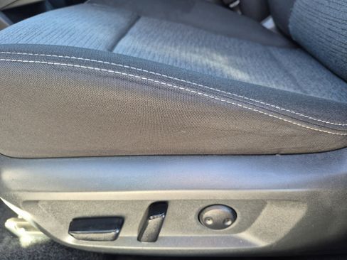 Used 2023 Nissan Rogue SV image 26