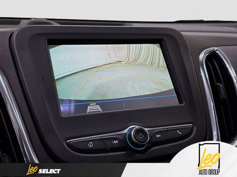 Used 2019 Chevrolet Equinox LT FWD image 15