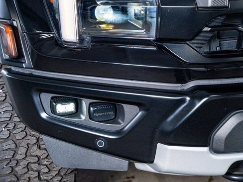 Used 2025 Ford F150 Raptor image 19