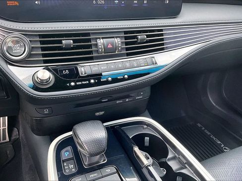 Used 2021 Lexus LS 500 F Sport w/ Accessory Package (Z2) image 25