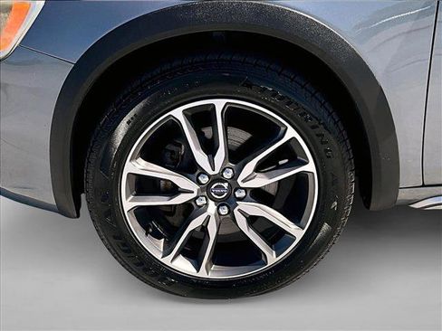 Used 2016 Volvo S60 T5 Cross Country Platinum AWD/4WD image 10