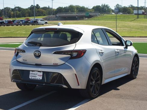 Used 2023 Toyota Corolla XSE image 18