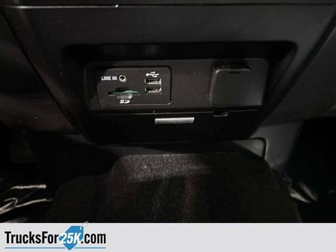 Used 2015 Ford F150 XLT w/ Equipment Group 302A Luxury image 18