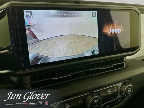 New 2025 Jeep Gladiator Sport image 35