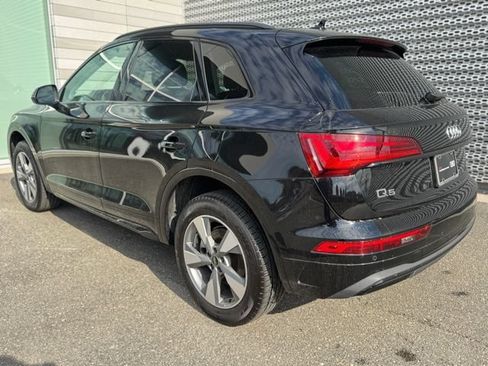 Certified 2025 Audi Q5 Premium w/ Convenience Plus Package AWD/4WD image 3