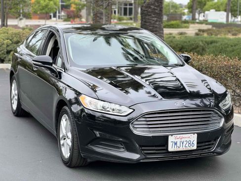 Used 2016 Ford Fusion SE image 17