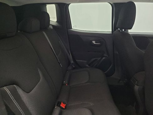 Used 2020 Jeep Renegade Sport FWD image 19
