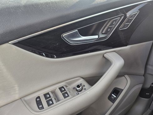 Used 2022 Audi Q7 3.0T Premium image 22