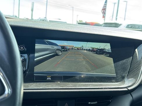 Used 2023 Buick Envision Essence image 23