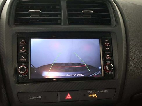 Used 2023 Mitsubishi Outlander Sport ES AWD/4WD image 37