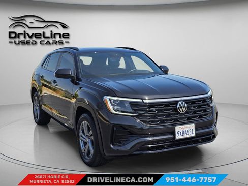 Used 2025 Volkswagen Atlas Cross Sport SEL R-Line AWD/4WD image 7