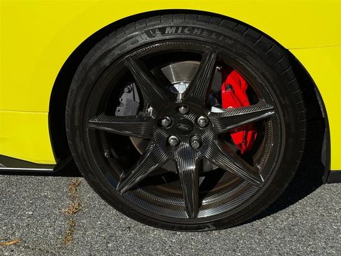 Used 2021 Ford Mustang Shelby GT500 w/ Carbon Fiber Track Pack image 19