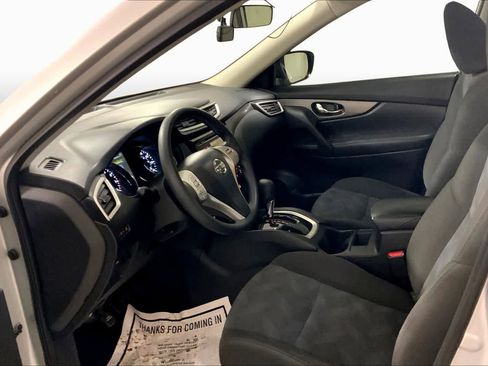 Used 2016 Nissan Rogue S FWD image 16
