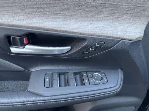 New 2026 Toyota Grand Highlander Platinum image 17