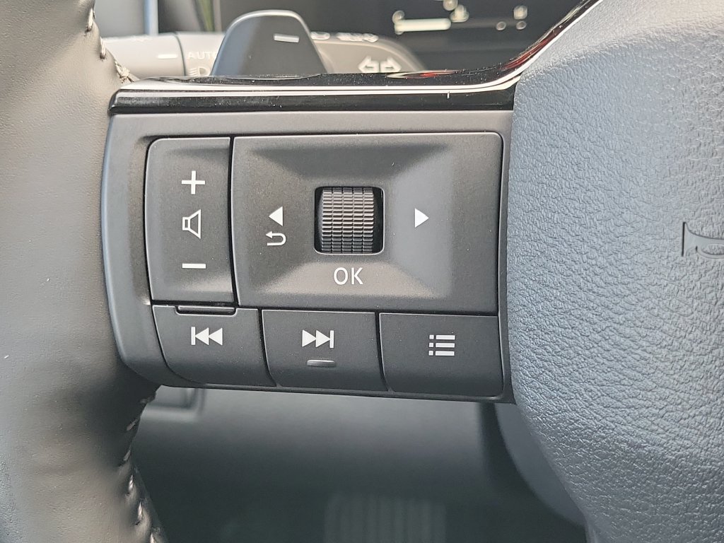 New 2026 Nissan Pathfinder SL FWD image 27