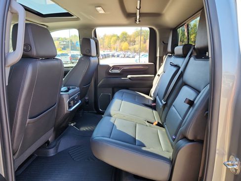 Used 2024 Chevrolet Silverado 2500 LTZ w/ LTZ Convenience Package image 30