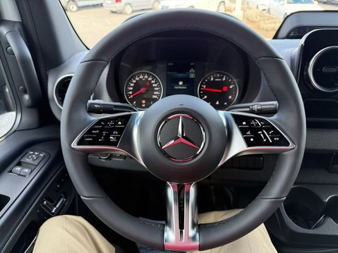 New 2025 Mercedes-Benz Sprinter 2500 image 25