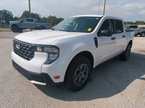 New 2026 Ford Maverick XLT FWD image 9
