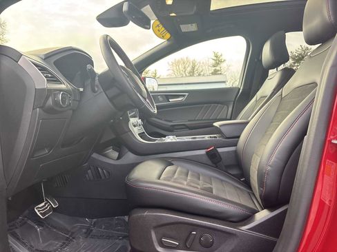 Used 2024 Ford Edge ST-Line image 19