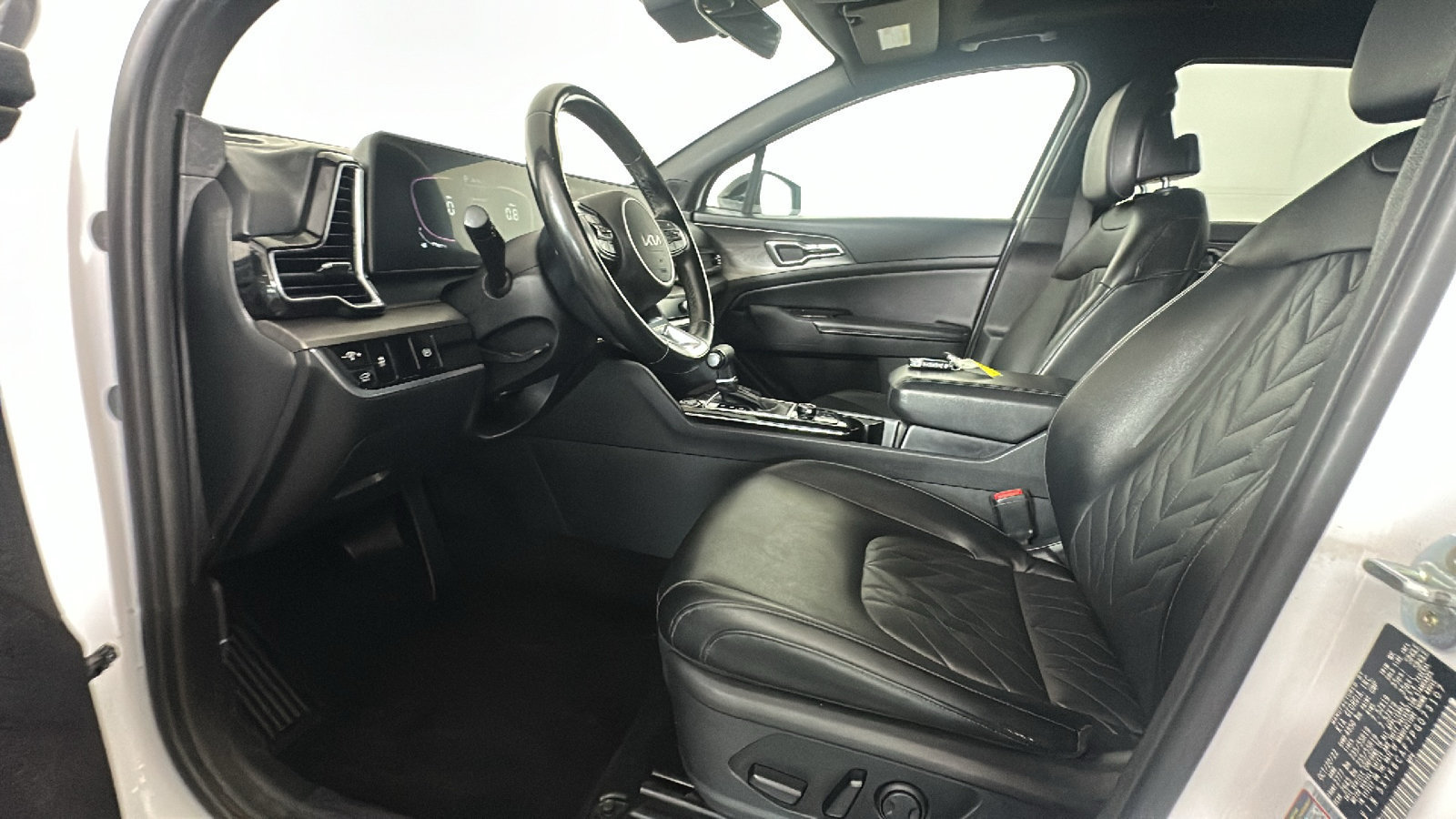 Used 2023 Kia Sportage X-Line w/ X-Line Premium Package AWD/4WD image 13