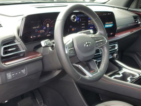 Used 2025 Chevrolet Traverse Z71 w/ Driver Confidence Package AWD/4WD image 10