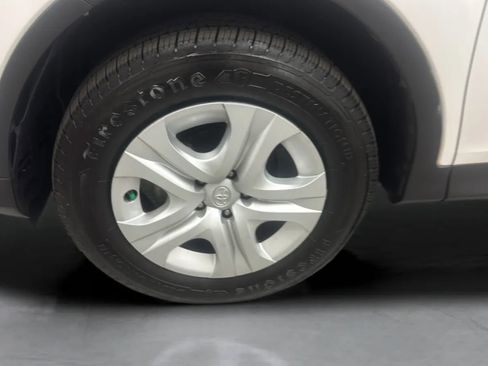 Used 2013 Toyota RAV4 LE FWD image 27