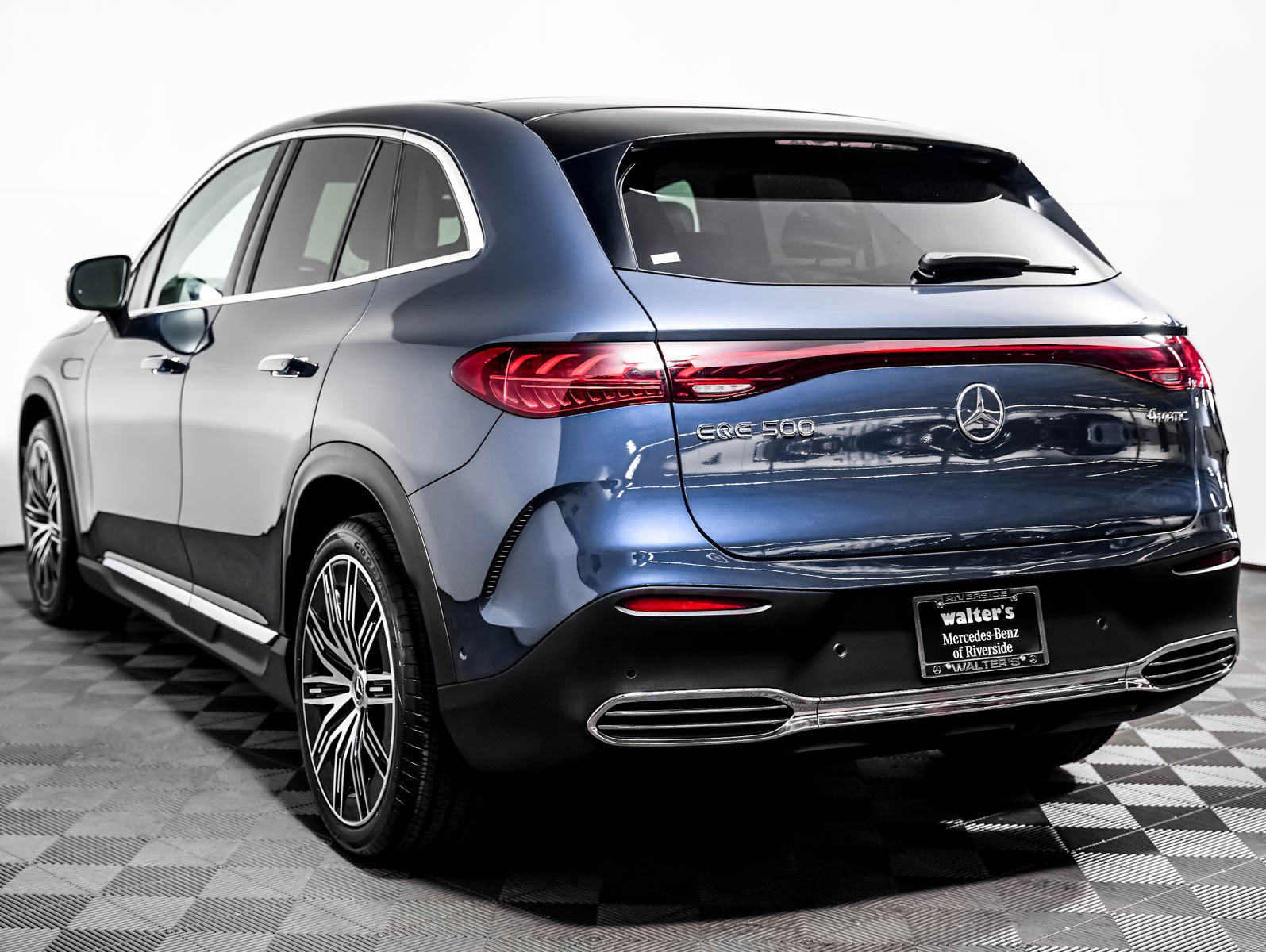 Certified 2023 Mercedes-Benz EQE 500 4MATIC SUV image 2