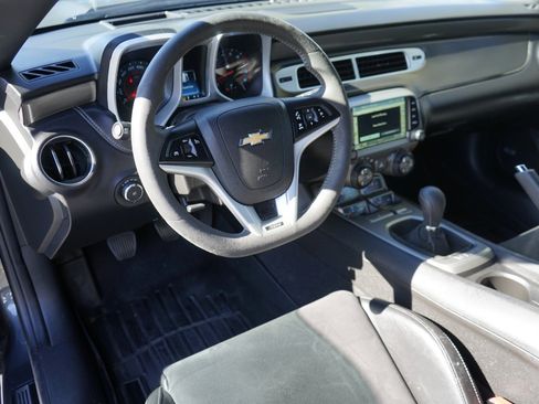 Used 2015 Chevrolet Camaro SS w/ SS Performance Package image 16