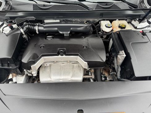 Used 2018 Chevrolet Impala LT FWD image 12