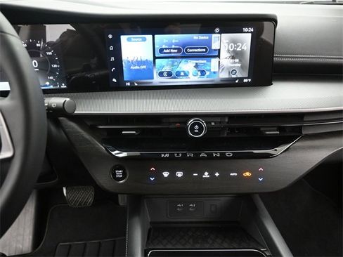 Certified 2025 Nissan Murano SV image 11