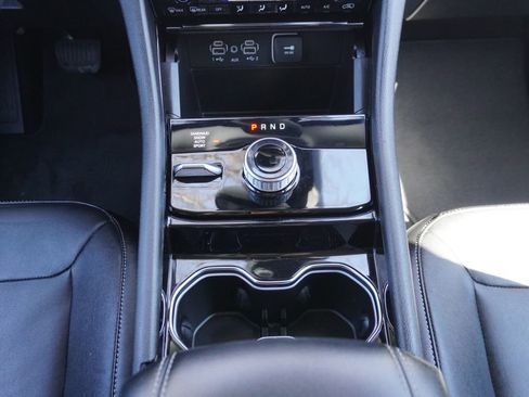 Used 2023 Jeep Grand Cherokee L Limited w/ Black Appearance Package image 24