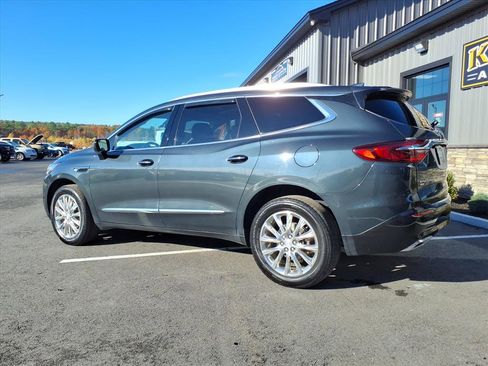 Used 2021 Buick Enclave Essence w/ Sound and Sites Package image 5