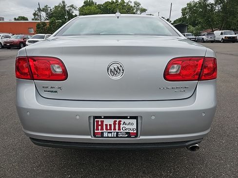 Used 2011 Buick Lucerne CXL w/ Driver Confidence Package FWD image 4