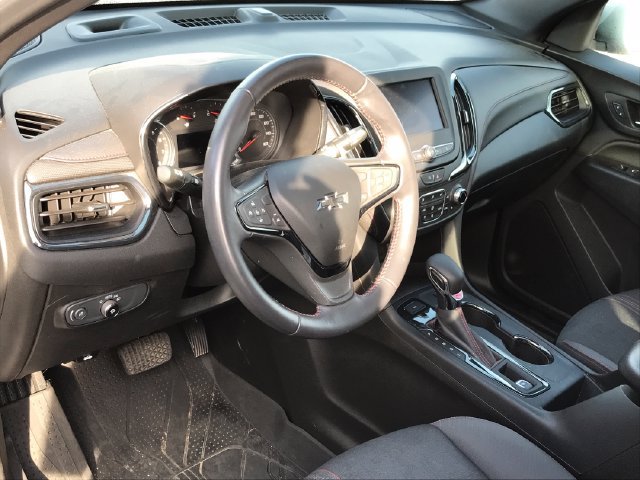 Used 2022 Chevrolet Equinox RS w/ LPO, Floor Liner Package AWD/4WD image 4