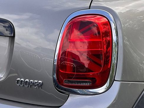 Used 2020 MINI Cooper 2-Door Hardtop FWD image 6