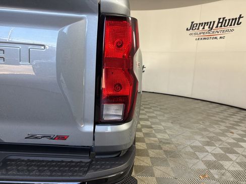 Used 2025 Chevrolet Colorado W/T w/ WT Custom Package image 33