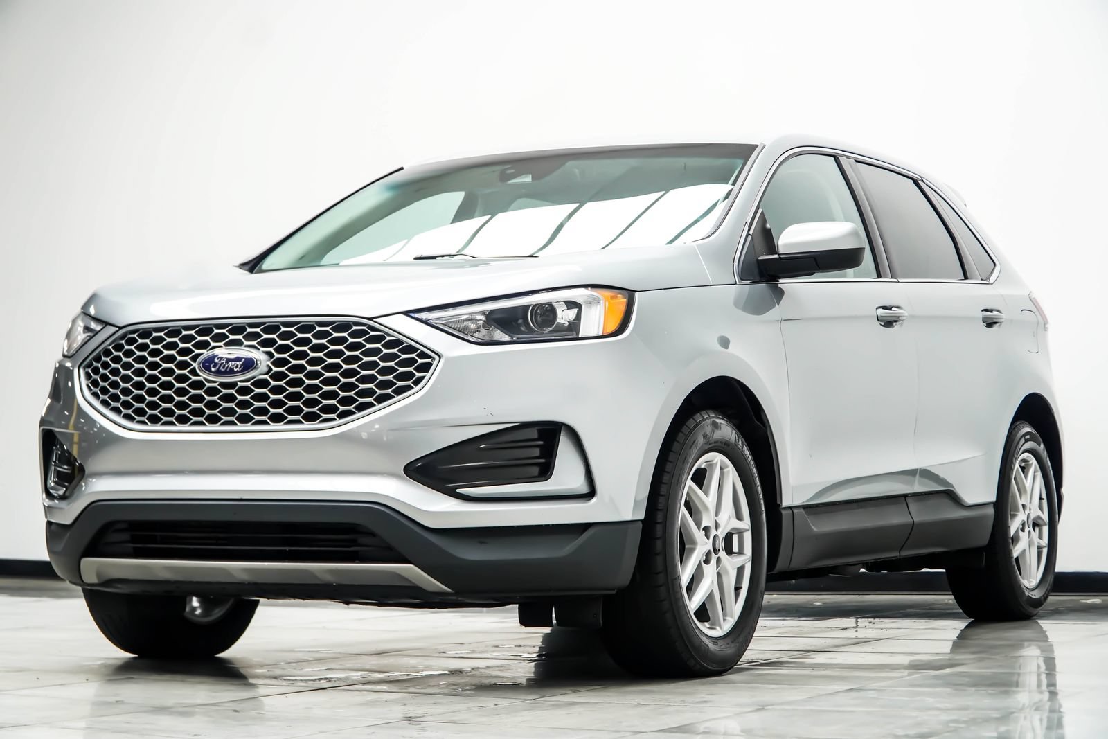 Used 2023 Ford Edge SEL AWD/4WD image 10
